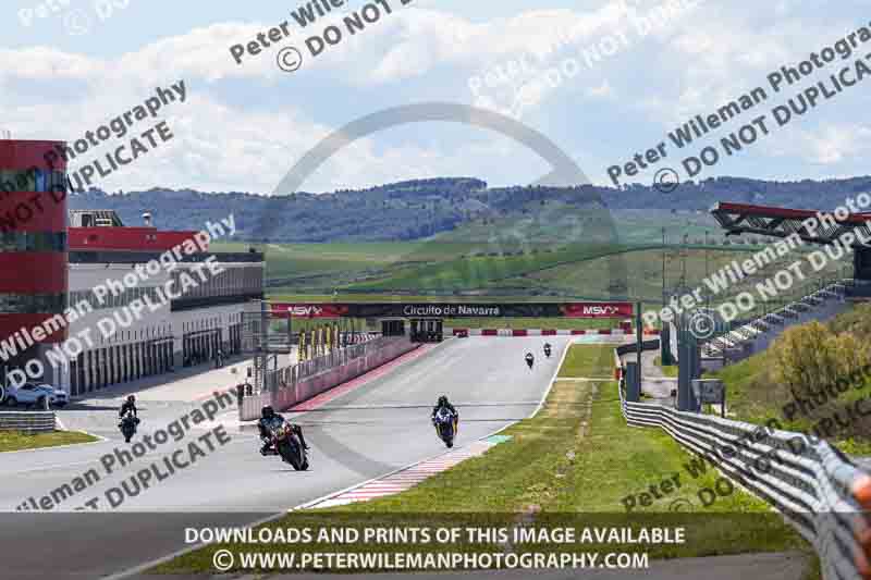 cadwell no limits trackday;cadwell park;cadwell park photographs;cadwell trackday photographs;enduro digital images;event digital images;eventdigitalimages;navarra;no limits trackdays;peter wileman photography;racing digital images;trackday digital images;trackday photos